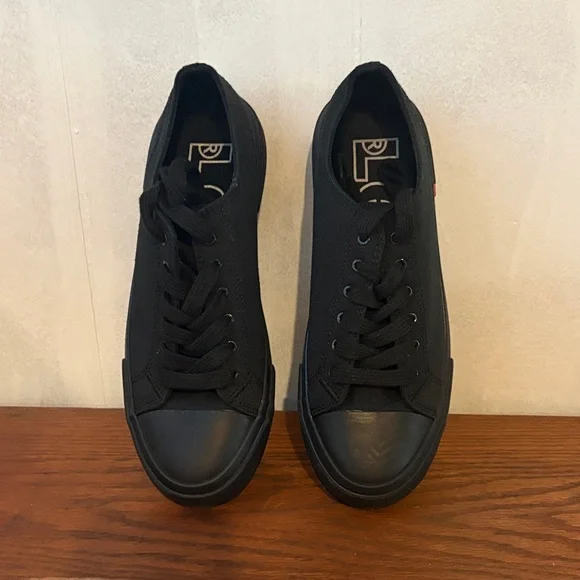 Levi Black Low-Top Canvas Sneakers - Unbranded - Picture 5 of 7